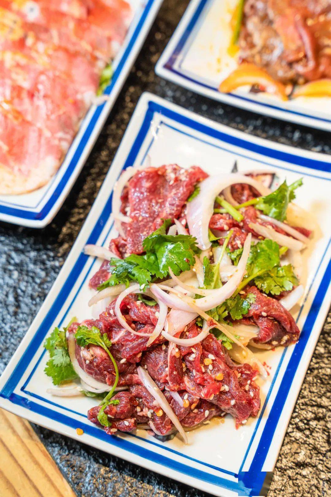 烤肉|口口爆汁，凌晨两点还全是人！这个城中村惊现“烤肉之都”！连续一个月3.3折