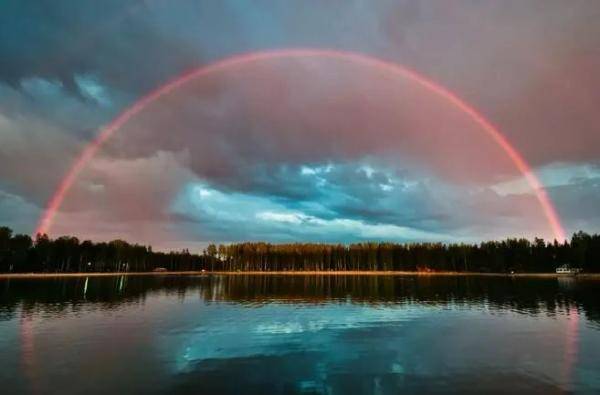 彩虹|霓虹为何不见霓