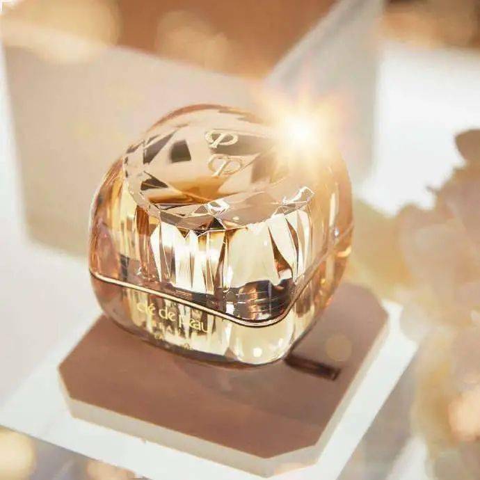 时光|小编开箱 | Ta和秋日小时光一起来了