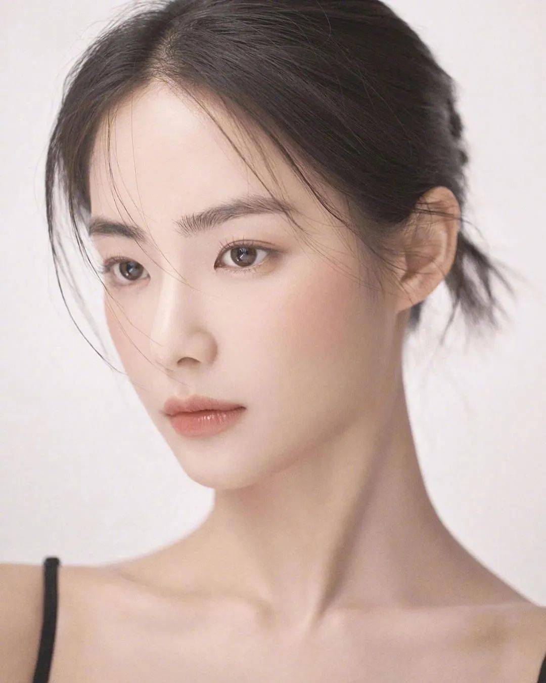 水润|新学期新面貌，全靠藏在开学妆中的「巧手妙思」！