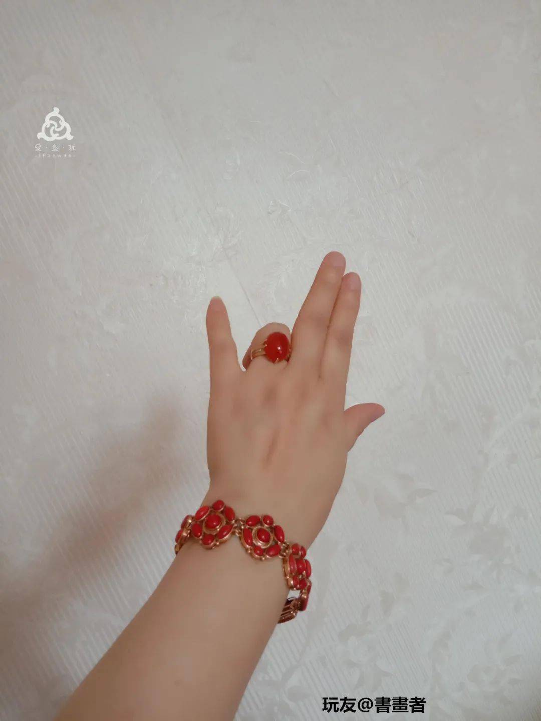 文玩|入坑十多年,花了五六十万,这位文玩小姐姐,还戴过150年的金刚!