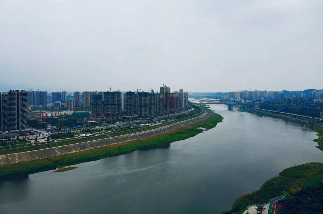 岳池县2020GDP_再见2020你好2021图片(3)