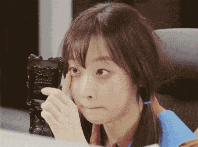 黑眼圈|马应龙新款眼霜买1送5，拼网速抢购中！早晚用一次，轻松缓解黑眼圈、浮肿眼袋、细纹皱纹，40岁阿姨也能抹出少女眼！