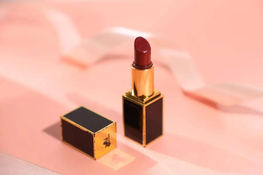 口红|黄皮别再跟风了,网红色都是骗人的!