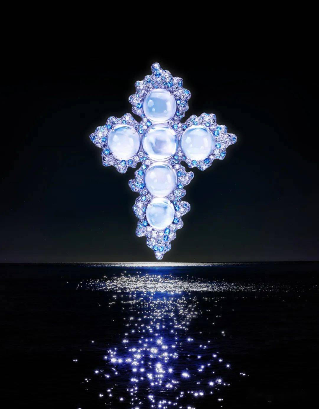宝石|想要天上的月亮太作？月光石就可以满足你！
