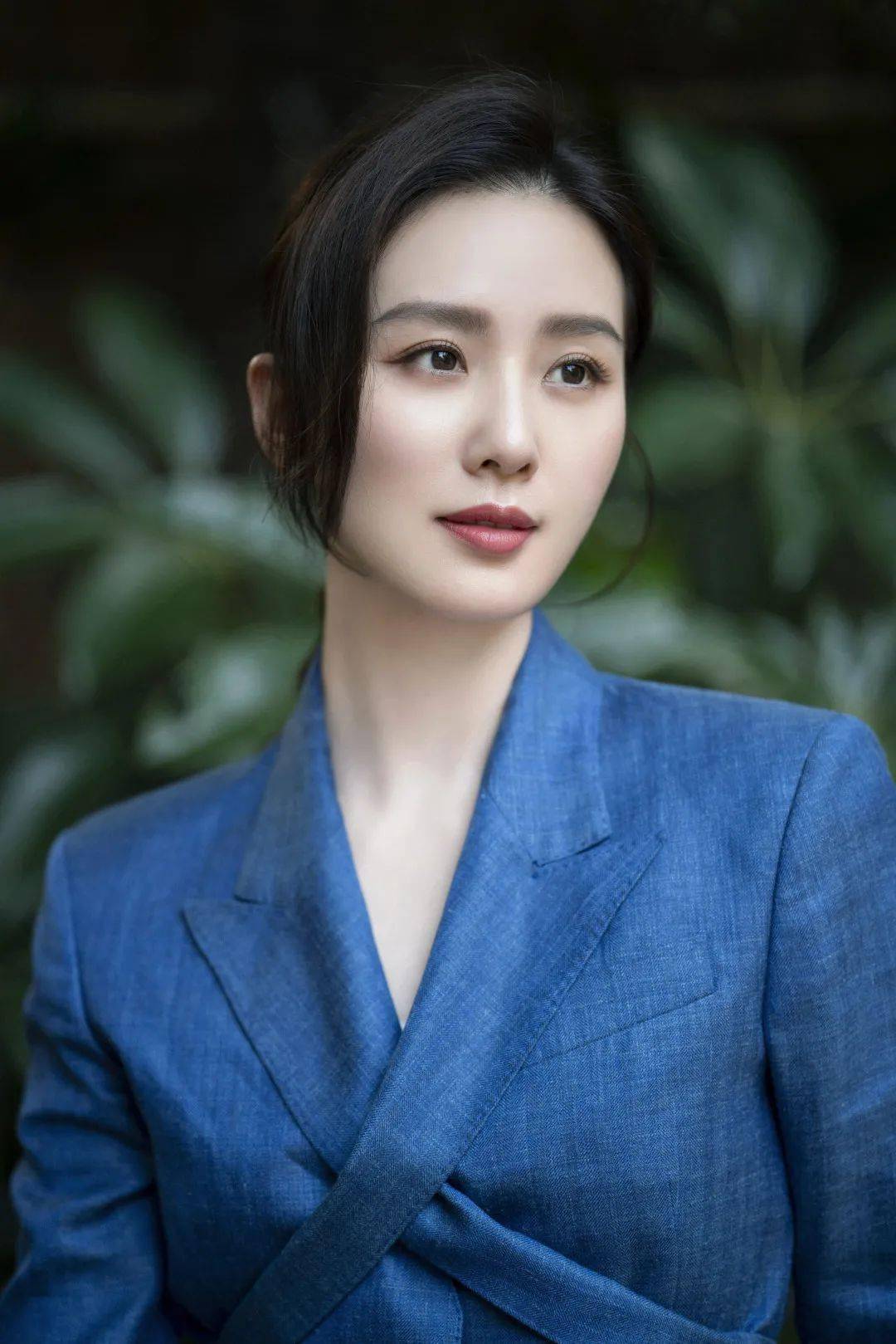 图片|入秋的第一杯奶茶?别忘了给唇色也安排上!