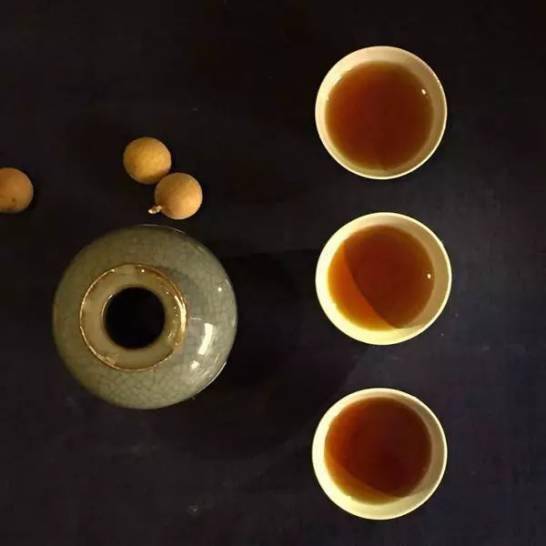 雪利酒|大闸蟹VS梭子蟹，配酒巧搭各有门道又到中秋时节