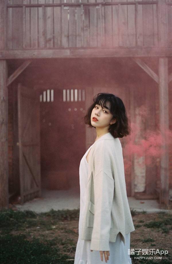 八卦爆料|原创SJ厉旭公布恋情并道歉，女友撞脸宋雨琦，粉丝曾目击两人接吻？