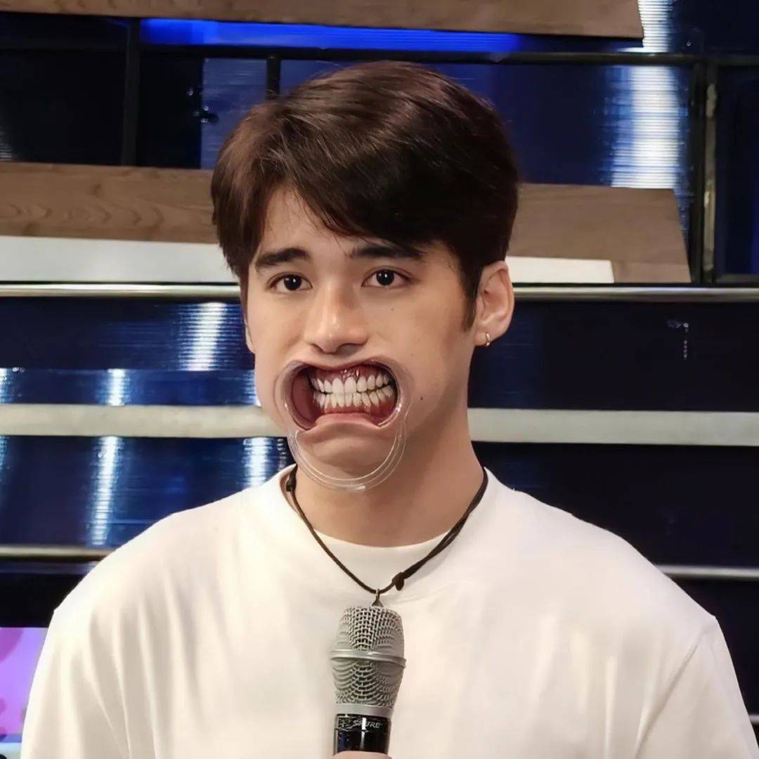 god|he's so cute, oh my god...