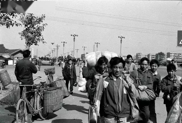 年代|90年代的成都，竟然也有这么时尚的街拍！