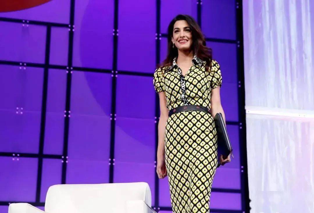 阿玛尔|收服宇宙级男神、站上联合国舞台,女人最高级的美都在她身上……