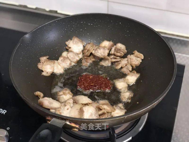 五花肉|浓浓酱香的回锅肉~【健康美食】咸鲜微辣