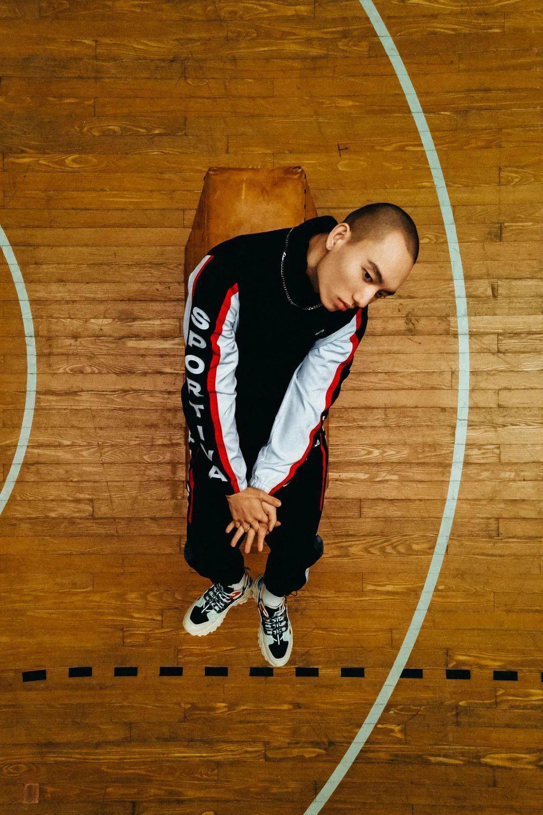 卫衣和|要做球场造型小霸王，你会怎么穿？