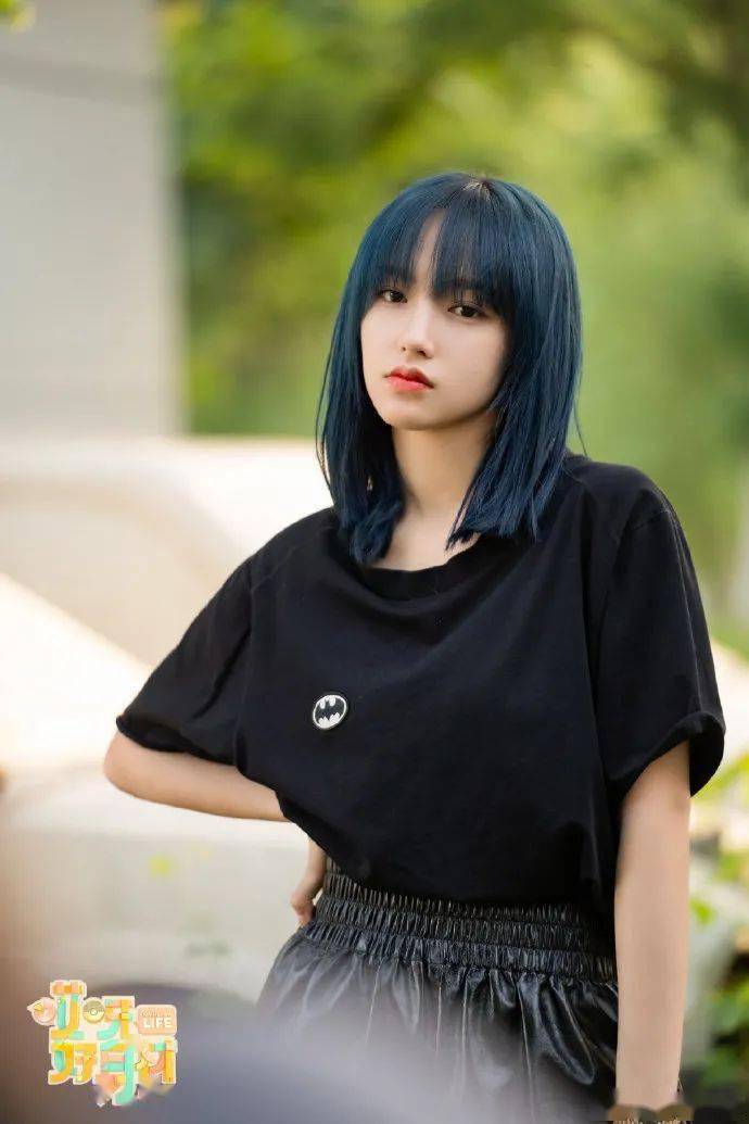 肌肤|精致的懒女孩儿是如何护肤的?程潇、吴昕为你解答!