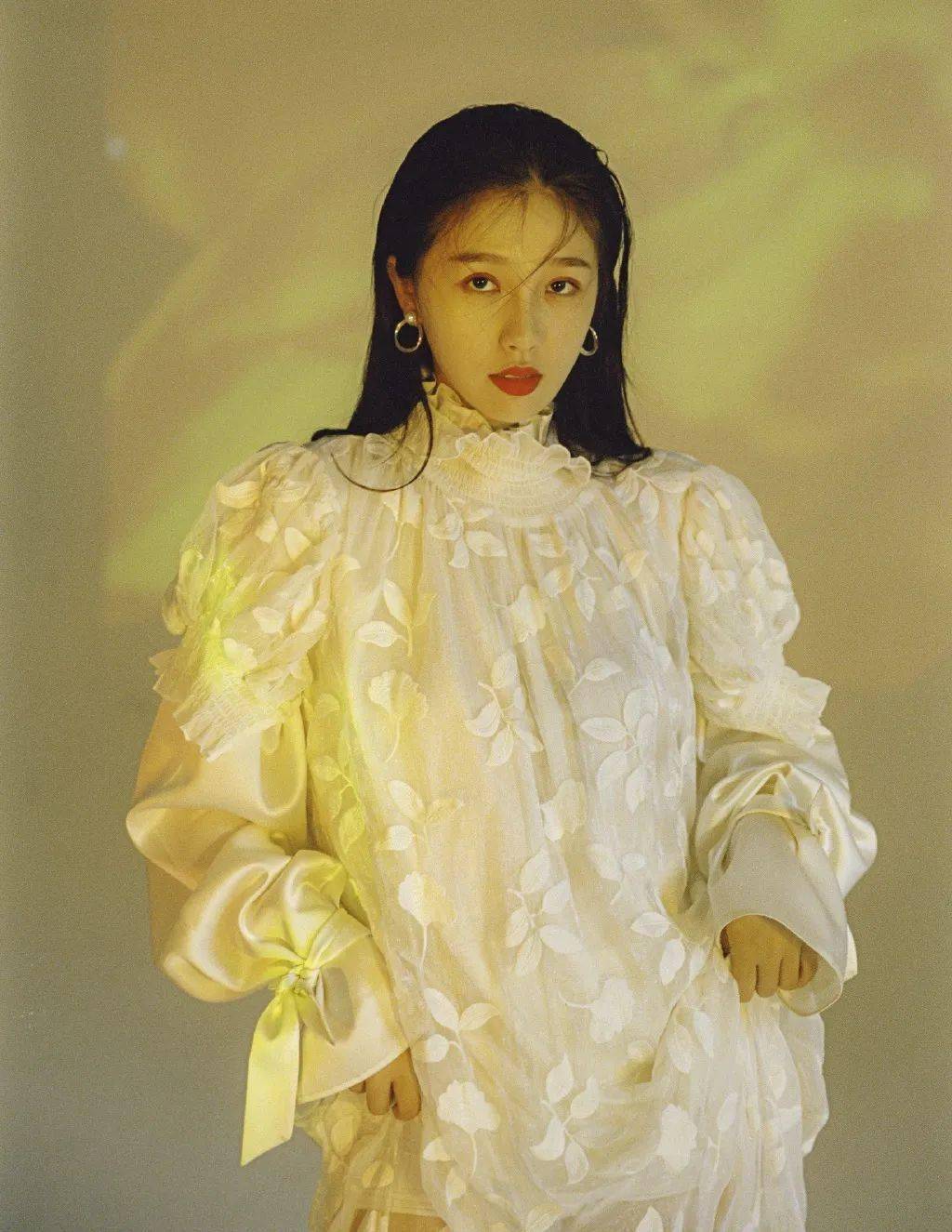 同款发箍造型 507effa934c64801b69e19a4924e3f17.jpeg