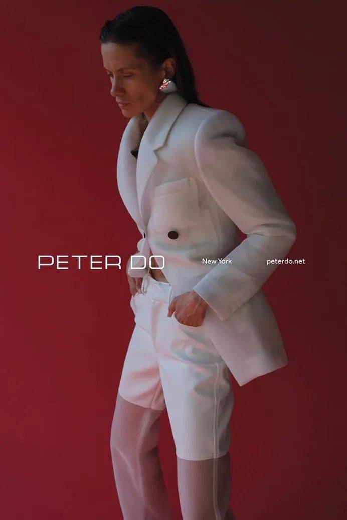 叛逆|他从Celine离职后,创立品牌短短一年火速爆红!新生代叛逆少年的禁欲系极简风~