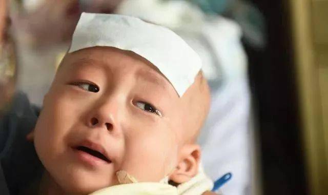孩子|父母一定要重视怎样判断婴幼儿是不是吓着了?出现这五个症状