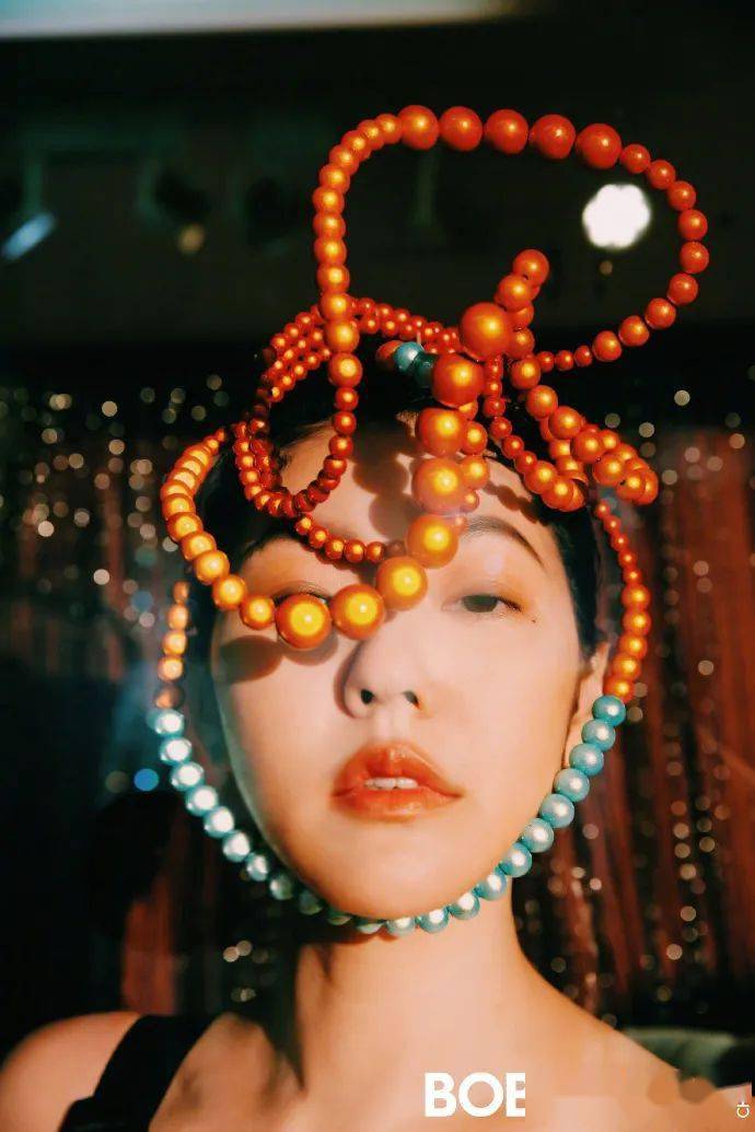 皮肤|小S“摇钱树”计划稳了！母女同登封面似姐妹这是医美的力量？