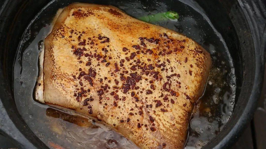 土豆|【养生厨房】今日菜谱《黄精黑香猪》