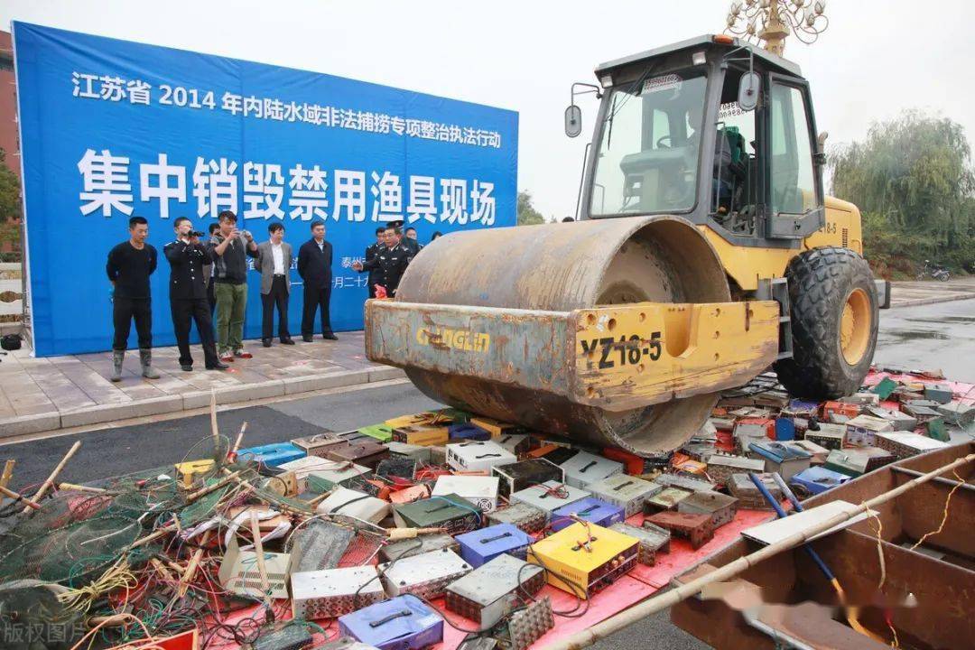 来源:渔人青峰《中华人民共和国渔业法》第三十八条规定:凡使用炸鱼