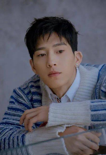 井柏然|井柏然杨紫官宣：我们在一起了！