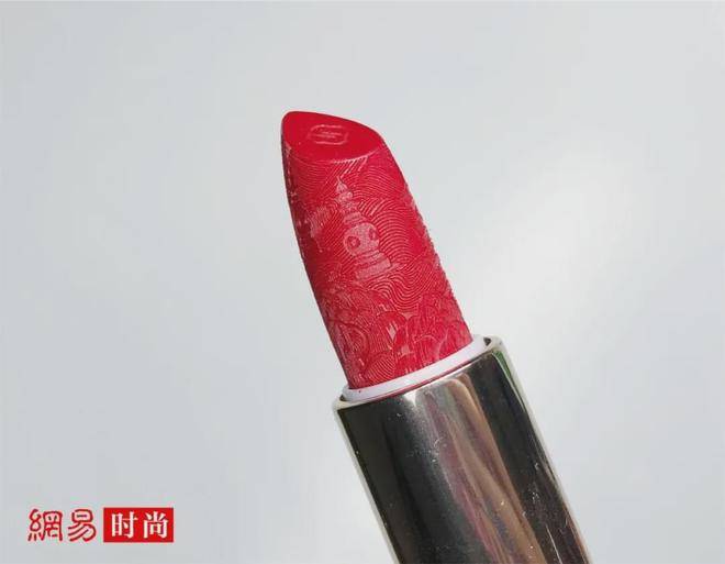 两人握手欢迎猜成语