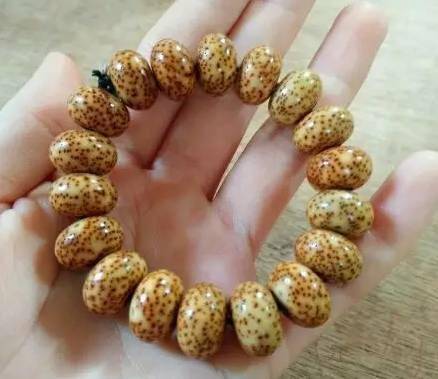 配饰|除了包浆，手串玩成这样才算高手！