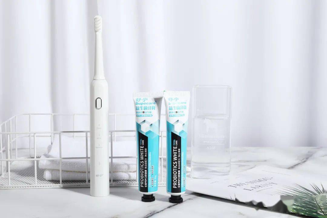 口腔|不到60元的电动牙刷，用起来竟然不输百元大牌！2分钟清洁整个口腔，性价比逆天！