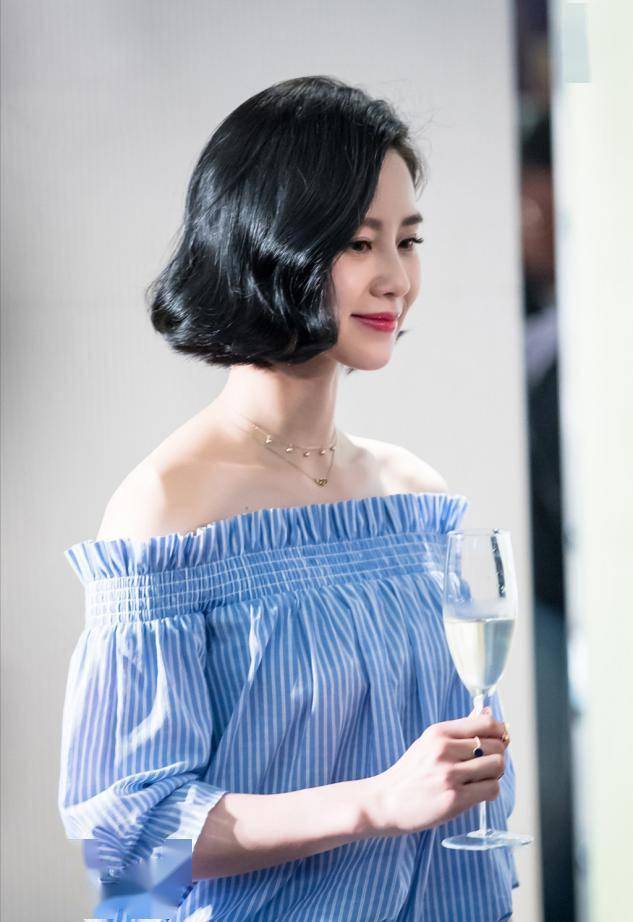 女人过了35岁就放弃黑长直吧,换上这3种发型,从阿姨变