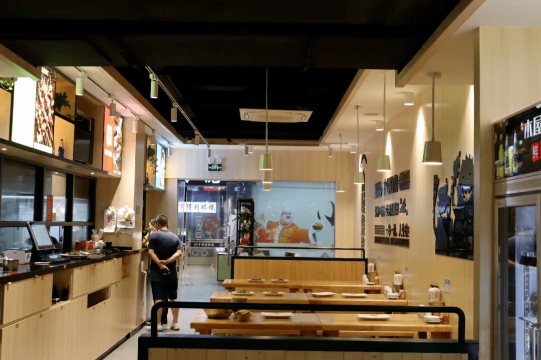 李家|现39.9/89.9享购门市价134/228元套餐【龙李家木屋烧烤】聚焦特色中式烧烤