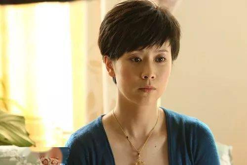 黄帝内经|38岁拿下彭于晏，6分长相却凭素颜艳压全场：懂的人知道，人家年轻的秘密都在这