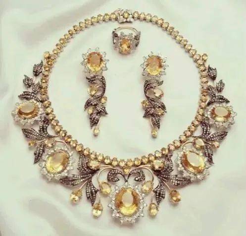 水晶|宝姐:你的手心有“美人环”吗?据说有它的人旺夫益子!没有就…