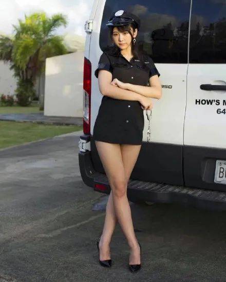 写真|超越业界的正妹模特真岛なおみ 八月节日限定扮装