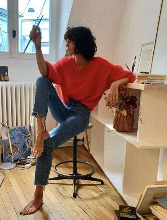 什么|穿衣搭配：外套里面穿什么？这3款基础内搭让你时髦整个秋天！