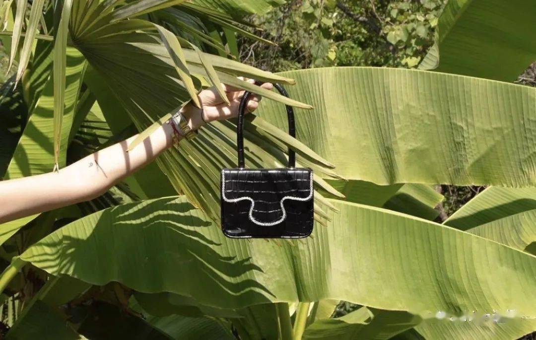 直视|钛合金眼也没法直视的小众品牌，拥有一件闪耀全场！