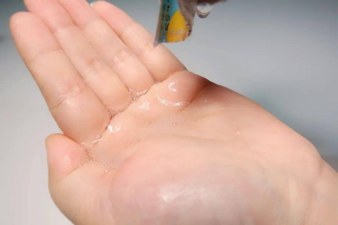 面膜|从内衣模特到老戏骨 如今她只能靠Angelababy搏关注？