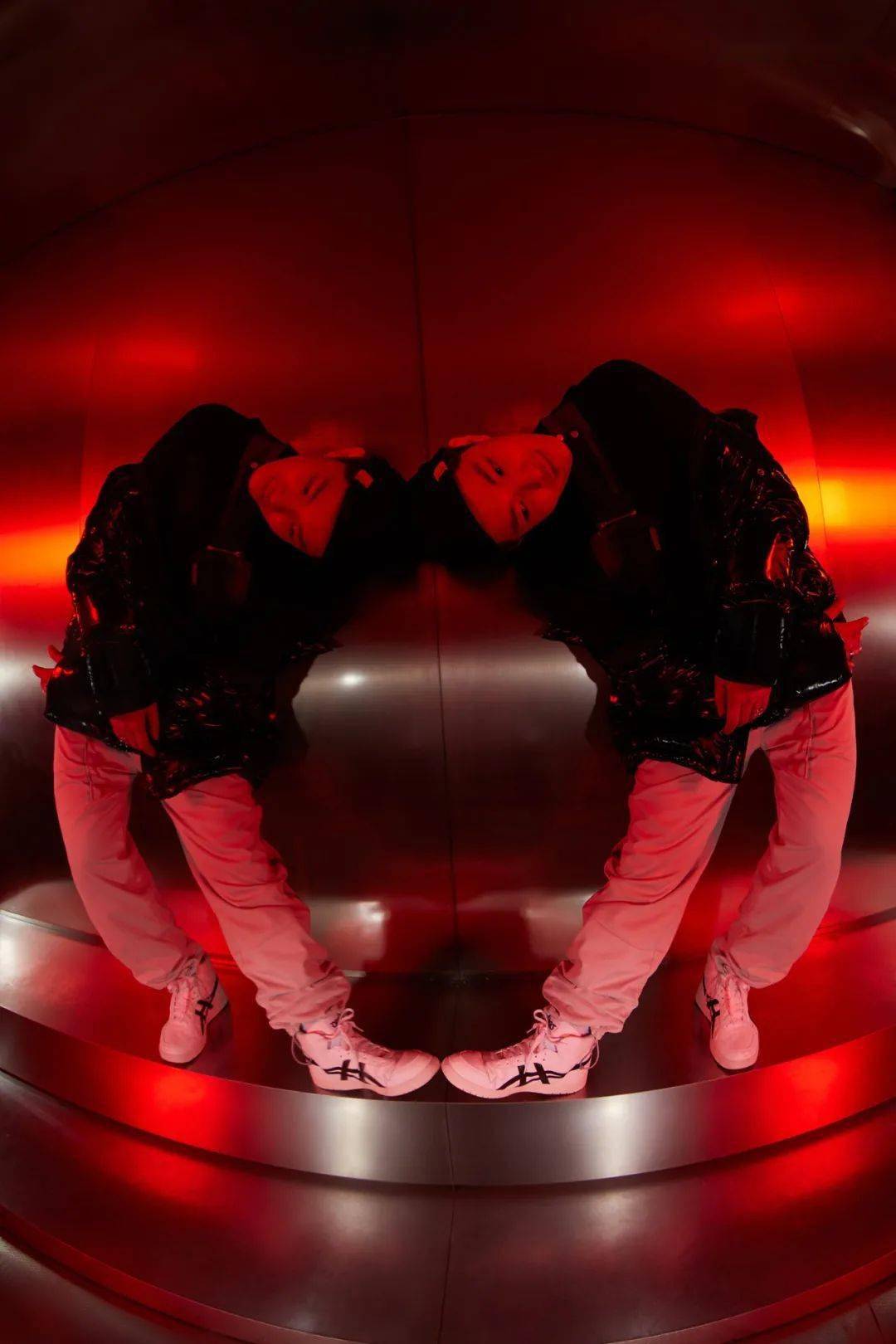 合作|赋予 ASICS 和 Chace 极强风格特质的，究竟是什么？