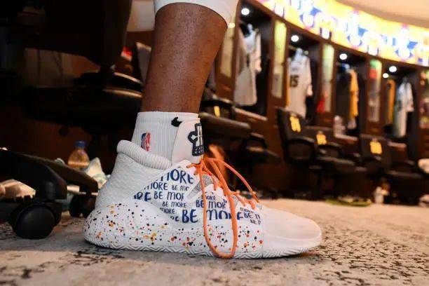 Waffle|侃鞋丨阿迪达斯的2020：惨痛之下，仍有光芒