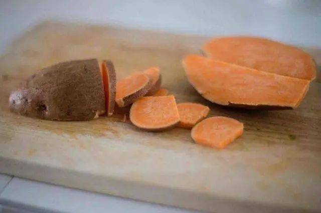 人生|大草鱼难钓到怀疑人生？其实只要用好这5种饵就好