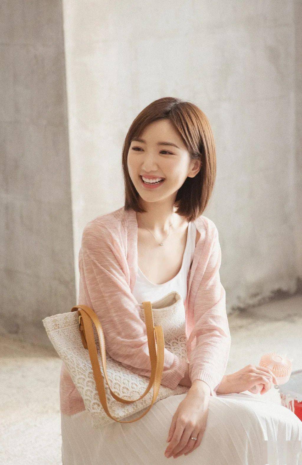 头发|短发尴尬期，原来这么美