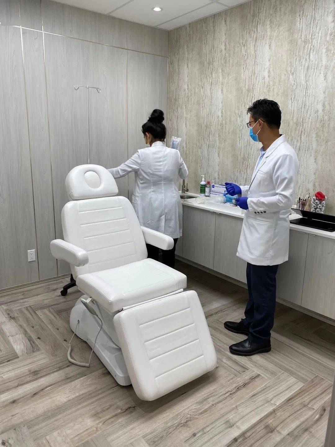 白富美|深扒！温哥华的白富美小姐姐都聚在这儿了！连洗手液都是祖马龙的！