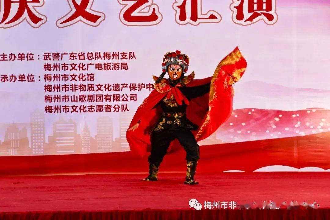 迎国庆简谱_迎国庆手抄报