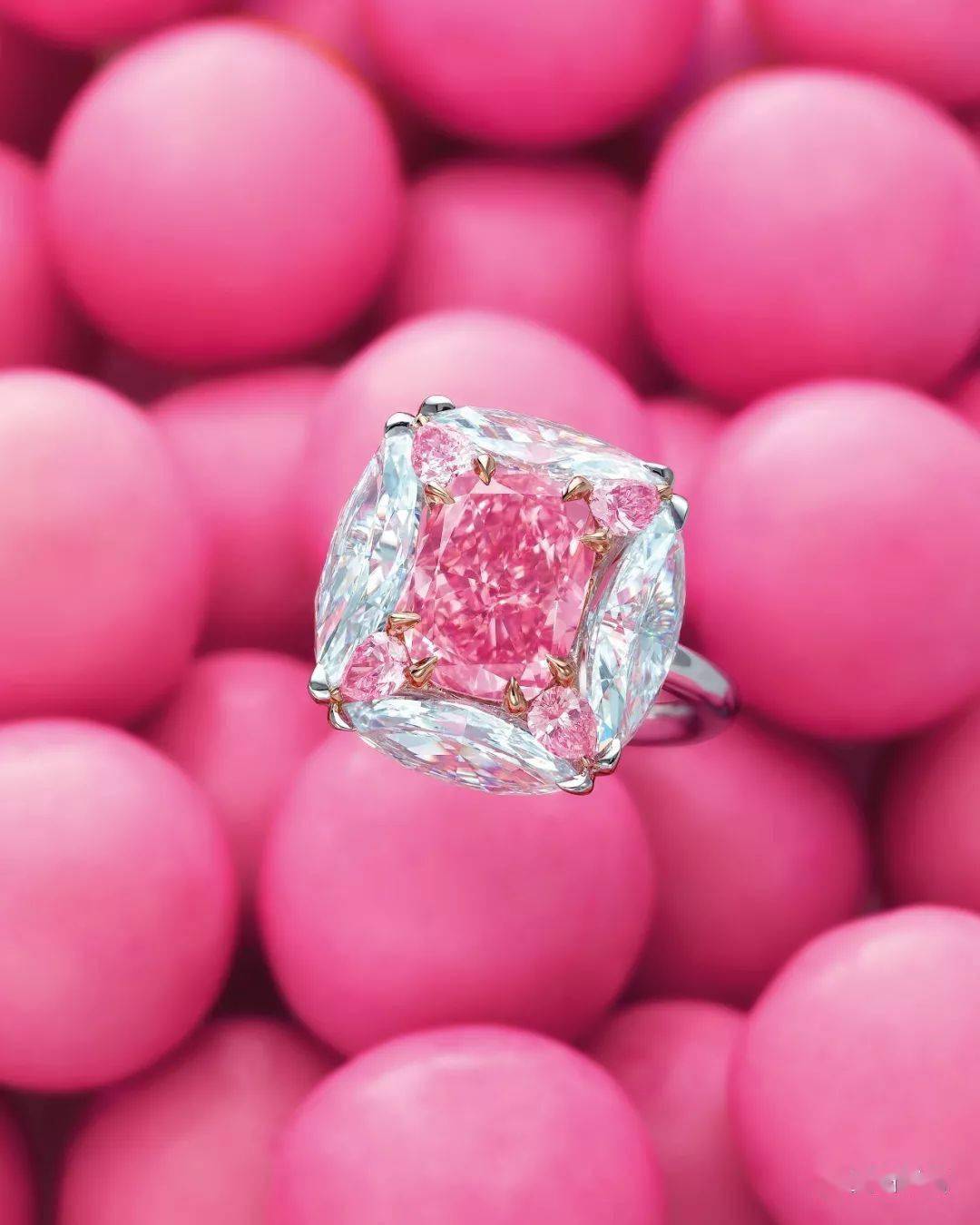 ����|�ۺ�ɫ��ʯ�ġ�ɫ���Ӻ���?GIA �о���Ա��������ۺ�ɫ��ʯ...