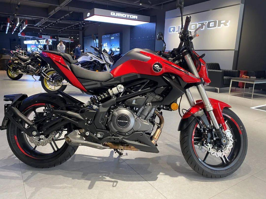 贵州首台qjmotor追350