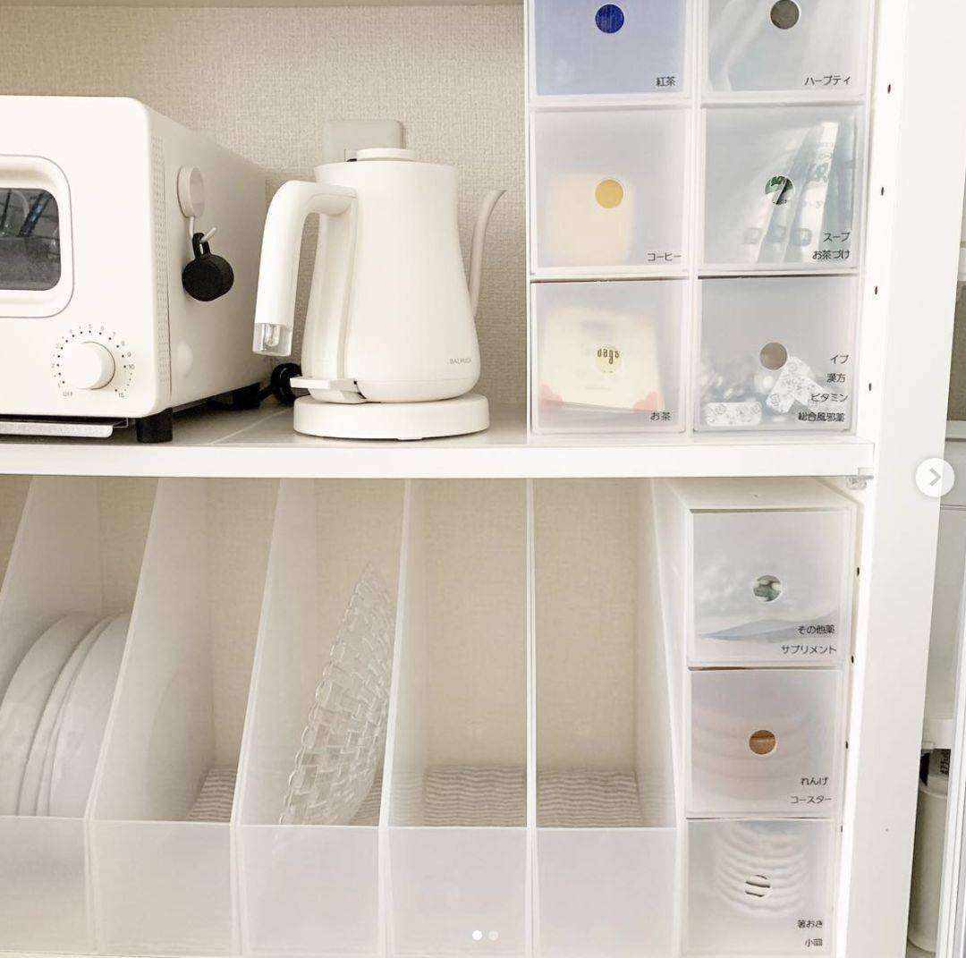 厨房|做饭效率高一倍！日本主妇间正流行的“动线收纳”！处处都是小心机！厨房空间瞬间大三倍