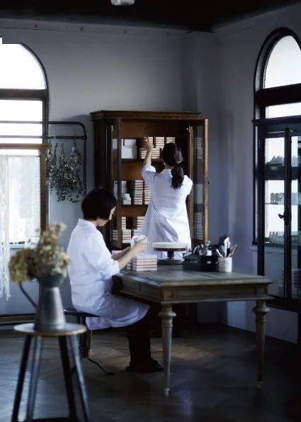 Ballon|史上最具成熟感的BE@RBRICK，Ballon x BE@RBRICK香薰熊