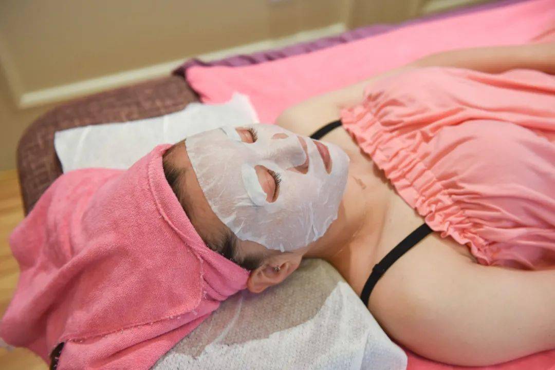 按摩|39.9元秒杀小气泡+瑜伽驻颜术+贵族SPA！超值福利让你美到发光！