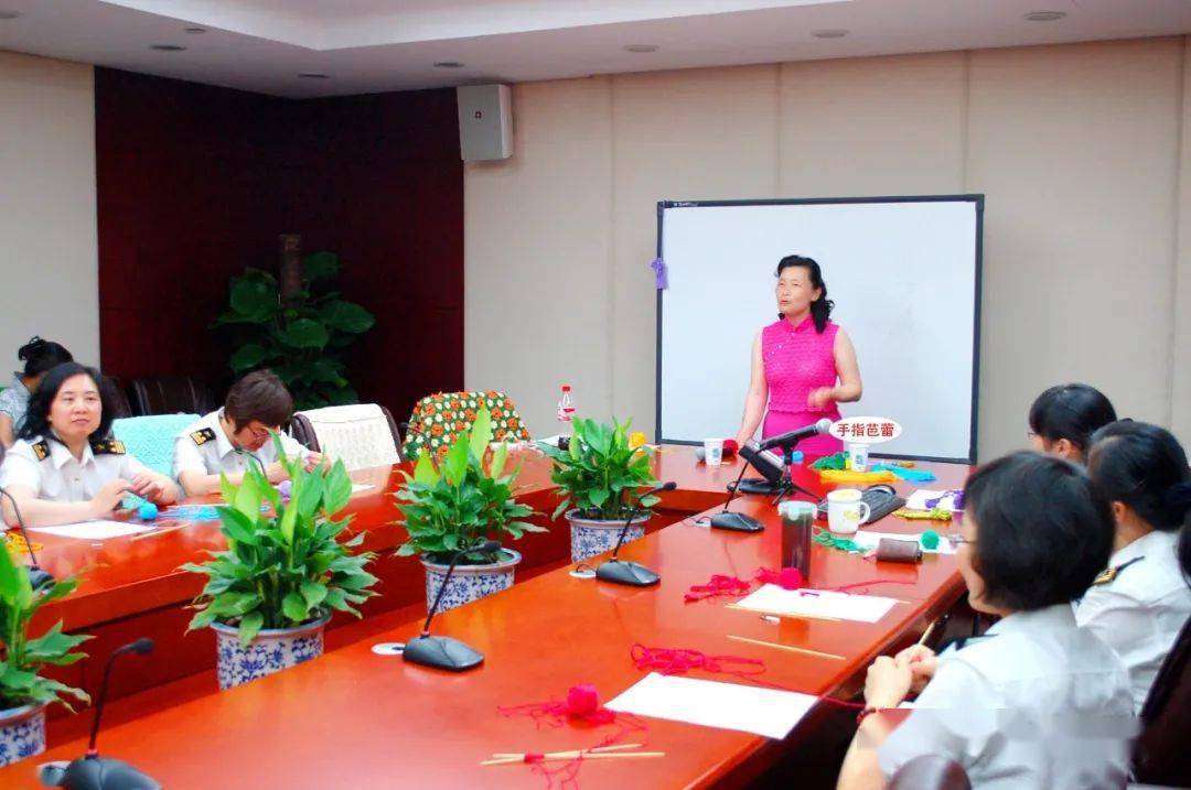 中国|大家想看看我穿钩织旗袍的样子 化纤线钩织的旗袍