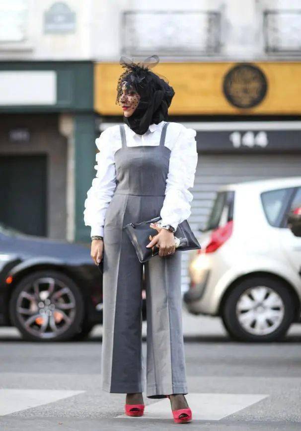 为美|还在减肥啊？这个秋天＂以胖为美＂，这几件衣服让你＂肉＂而不肿