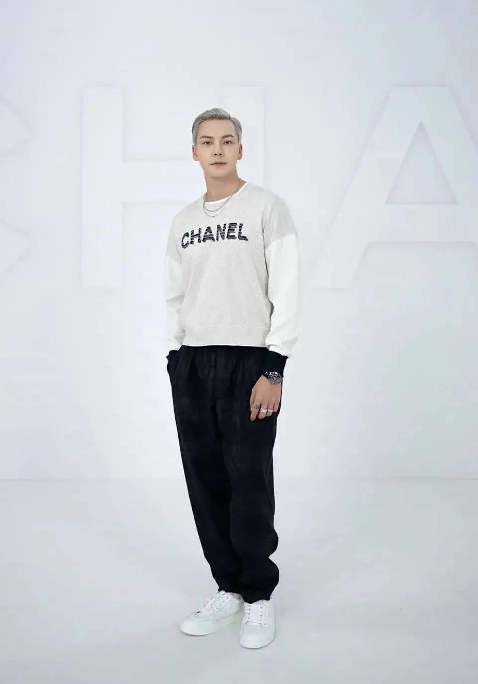 云看秀|坐在云看秀的虚拟前排上应该穿什么？